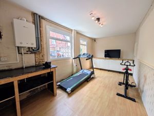 Photo 27- click for photo gallery